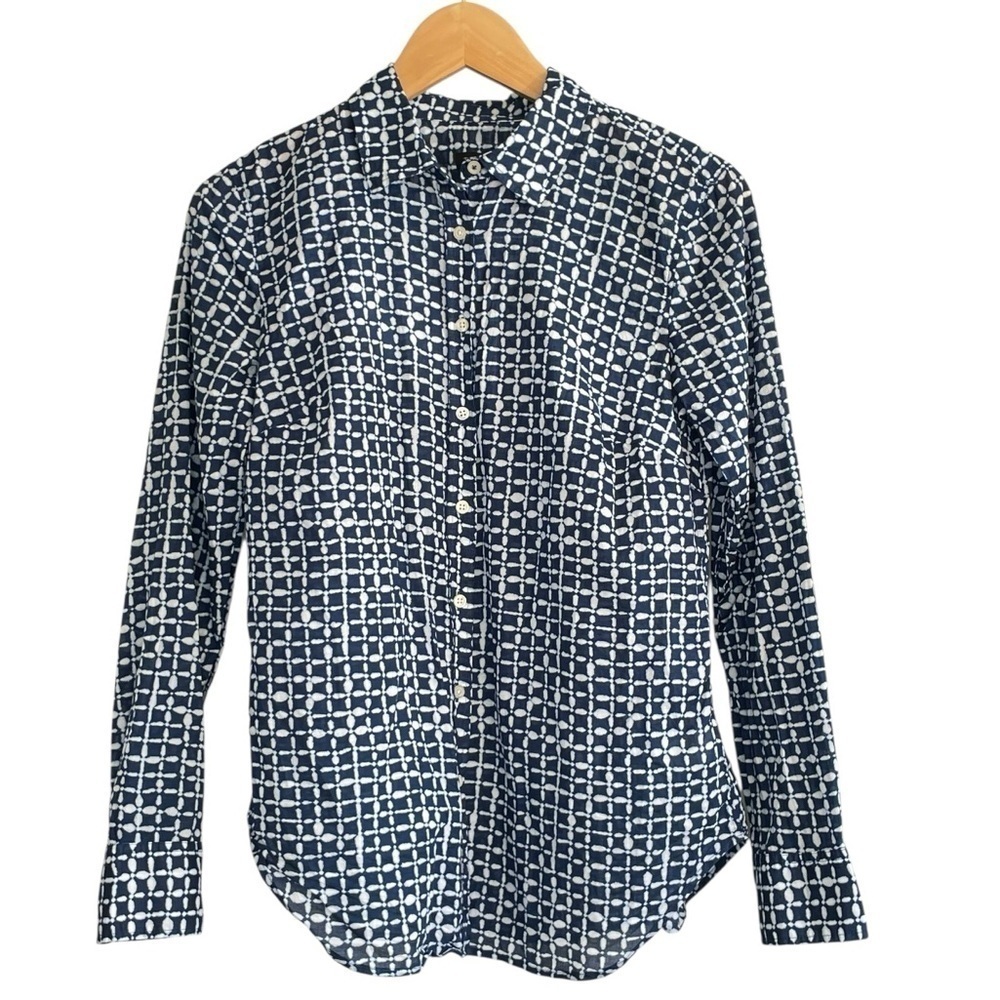 Talbots Shirt Womens Top Small Long Sleeve Button Cotton Geometric Blue Casual